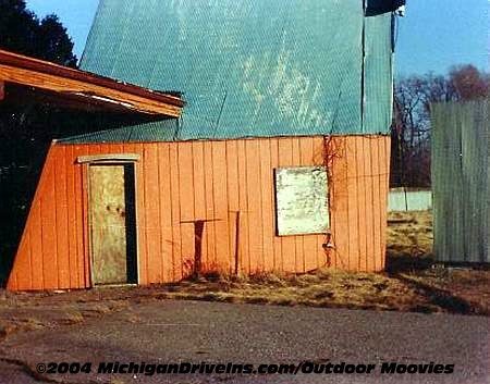 Starlite Drive-In Theatre - Starlite Screen Tower 1987 Courtesy Outdoor Moovies (newer photo)